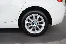 2016款宝马118i都市设计套装