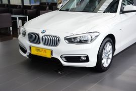 2016款宝马118i都市设计套装