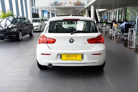 2016款宝马118i都市设计套装