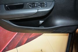 2014款中华V5