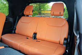 2016款雷克萨斯LX570尊贵豪华版