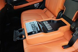 2016款雷克萨斯LX570尊贵豪华版