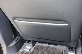 2016款雷克萨斯LX570尊贵豪华版