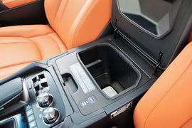 2016款雷克萨斯LX570尊贵豪华版