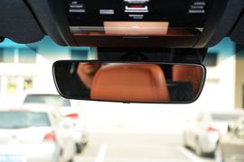 2016款雷克萨斯LX570尊贵豪华版