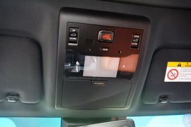 2016款雷克萨斯LX570尊贵豪华版