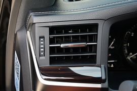 2016款雷克萨斯LX570尊贵豪华版