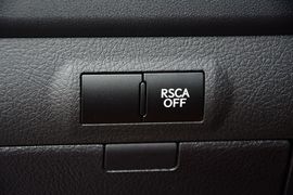 2016款雷克萨斯LX570尊贵豪华版