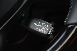 2016款雷克萨斯LX570尊贵豪华版