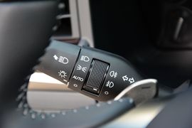 2016款雷克萨斯LX570尊贵豪华版