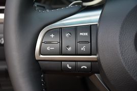 2016款雷克萨斯LX570尊贵豪华版