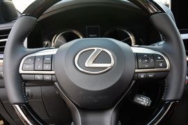 2016款雷克萨斯LX570尊贵豪华版
