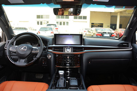 2016款雷克萨斯LX570尊贵豪华版