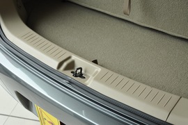 2010款东风日产骊威劲逸版1.8XE手动标准型