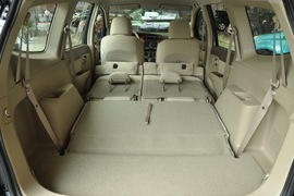2010款东风日产骊威劲逸版1.8XE手动标准型