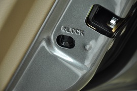2010款东风日产骊威劲逸版1.8XE手动标准型
