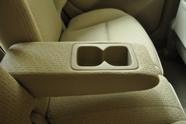 2010款东风日产骊威劲逸版1.8XE手动标准型