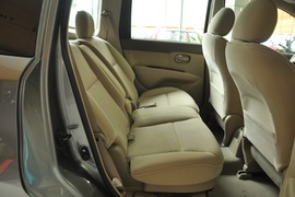 2010款东风日产骊威劲逸版1.8XE手动标准型