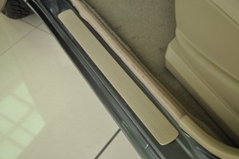 2010款东风日产骊威劲逸版1.8XE手动标准型