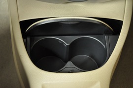 2010款东风日产骊威劲逸版1.8XE手动标准型