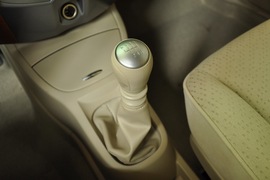 2010款东风日产骊威劲逸版1.8XE手动标准型