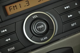 2010款东风日产骊威劲逸版1.8XE手动标准型