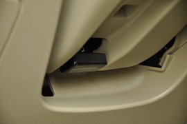 2010款东风日产骊威劲逸版1.8XE手动标准型