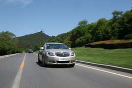 2010款别克英朗GT1.8试驾