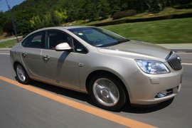 2010款别克英朗GT1.8试驾