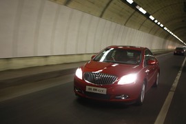 2010款别克英朗GT1.8试驾