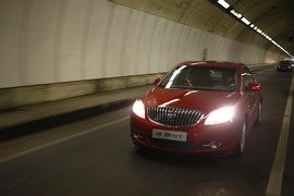 2010款别克英朗GT1.8试驾