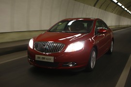 2010款别克英朗GT1.8试驾