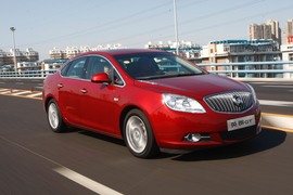 2010款别克英朗GT1.8试驾