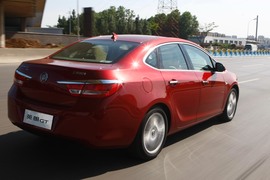 2010款别克英朗GT1.8试驾