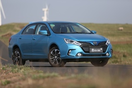 2016款比亚迪秦EV300试驾体验