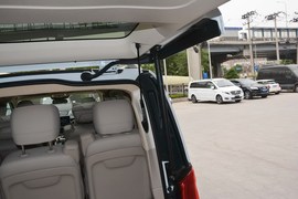 2016款福建奔驰V260尊贵版