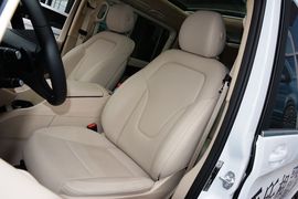 2016款福建奔驰V260尊贵版