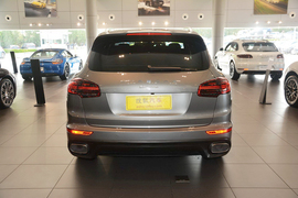 2015款保时捷Cayenne