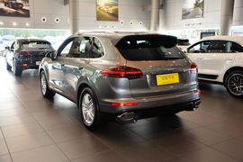 2015款保时捷Cayenne
