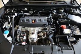 2016款本田雅阁2.0L