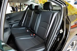 2016款本田雅阁2.0L
