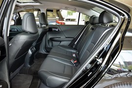 2016款本田雅阁2.0L