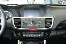 2016款本田雅阁2.0L