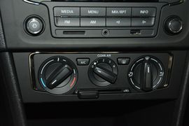 2015款大众桑塔纳-尚纳