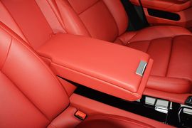 2016款保时捷Panamera