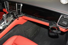 2016款保时捷Panamera