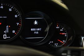2016款保时捷Panamera