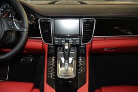 2016款保时捷Panamera