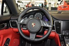 2016款保时捷Panamera