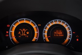 2010款比亚迪L3自动豪华版到店实拍